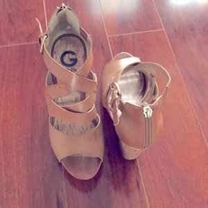 G by guess wedges